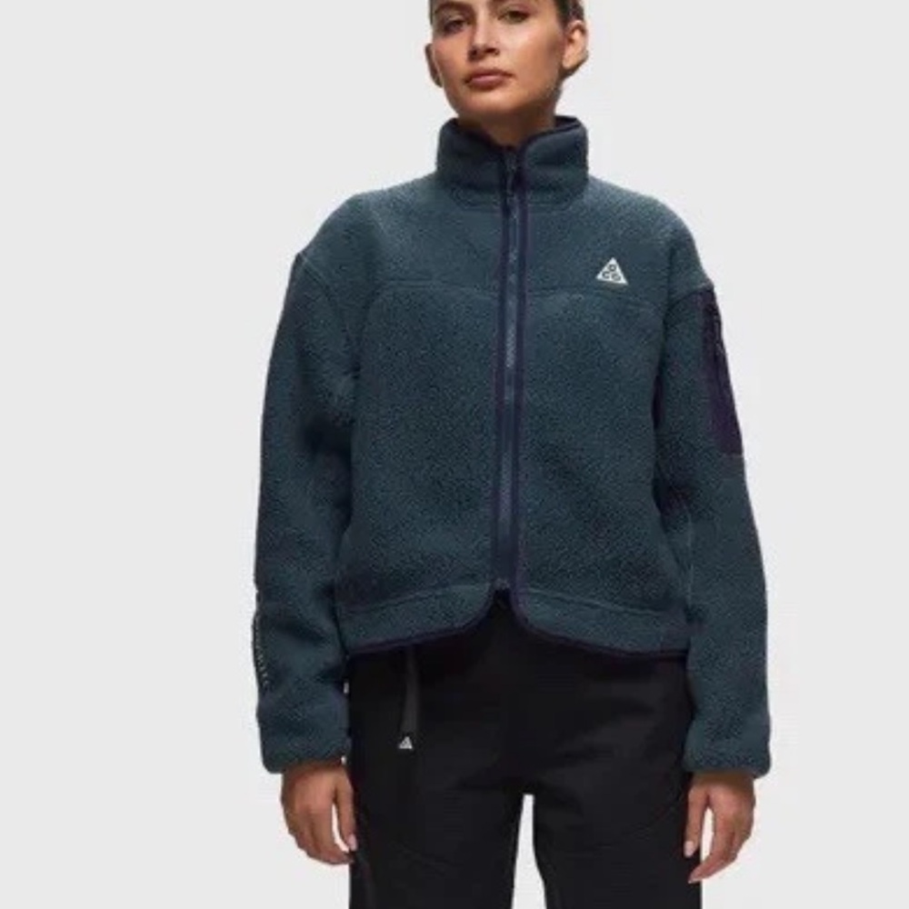 Nike ACG Womens Green/Purple Oversized Arctic Wolf Polartec Fleece Sz Medium